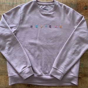 Pullover Sweatshirt ‘BELIEVE’
